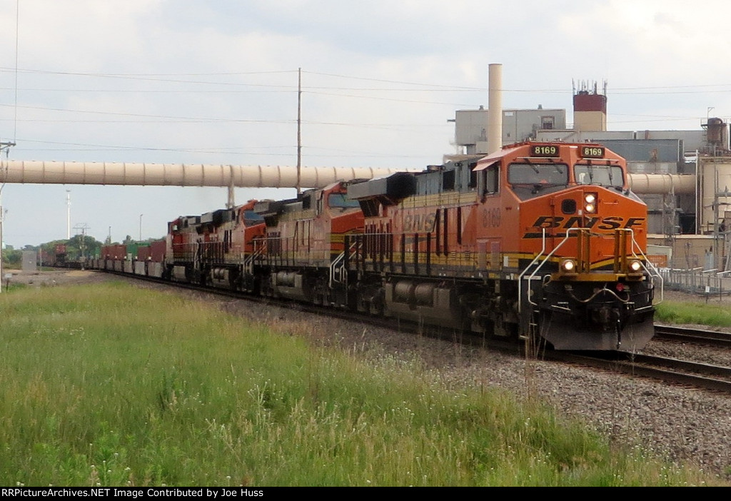 BNSF 8169 West